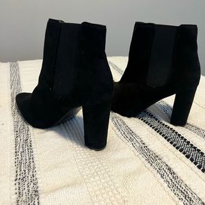 WeeBoo Suede Ankle Black Boots Booties size